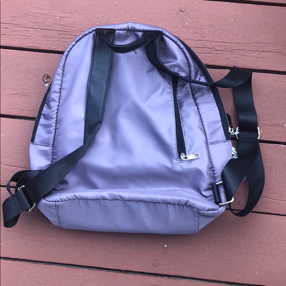 NWT KISSME COUTURE SILVER BACKPACK W/ SMILEY COIN - Picture 4 of 7